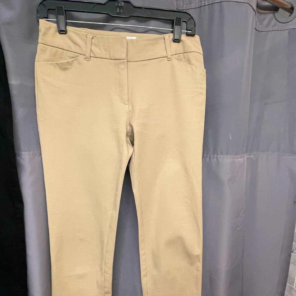 New York & Company Ankle Pant, stretch fabric.